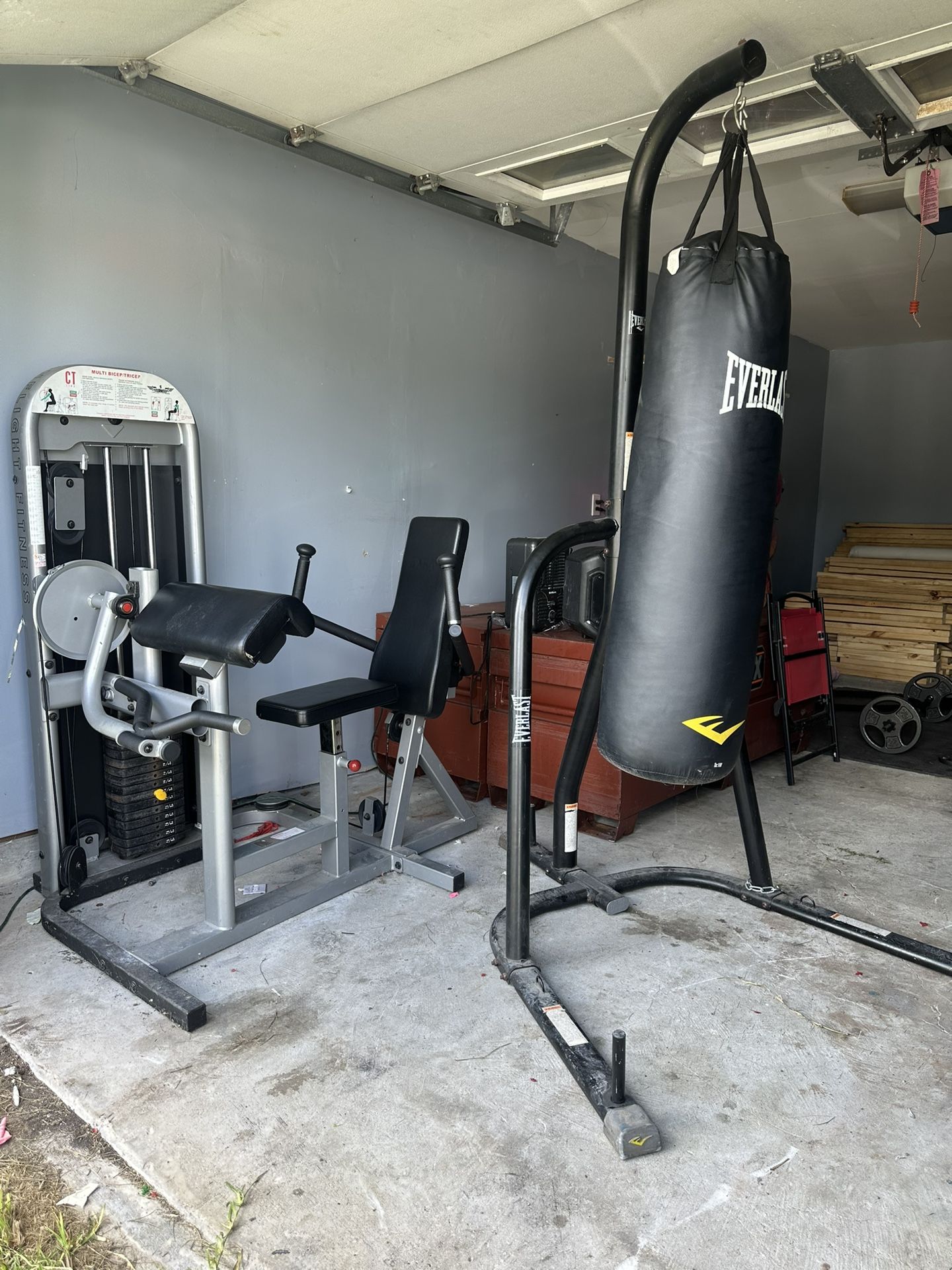 Punching Bag Set -weight Machine