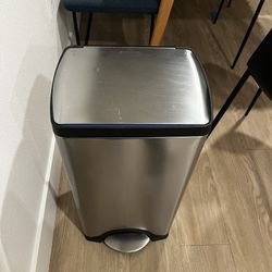 Simple Human Trash Can
