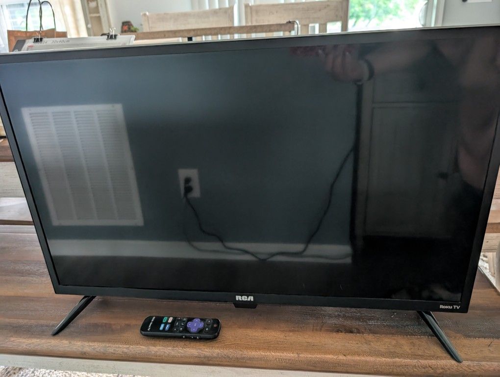 32 In Roku TV