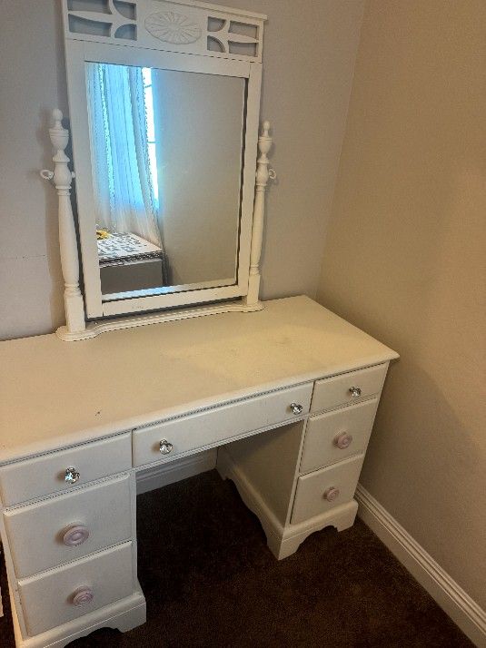 Bedroom White Desk With Mirror