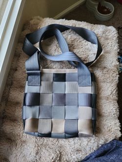 Harvey's seat belt bag