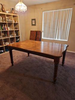 Extendable wood table sturdy