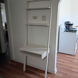 🤍 Wall Desk with 2 shelves