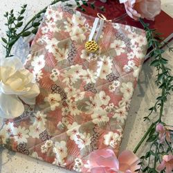 Book Kindle Sleeve Bag Cover 10.5 X 8in Vintage Floral Retro Fabric Padded Quilted NEW Handmade Lined Bags. Cottage shabby Chic Style Gift Gifts Prese