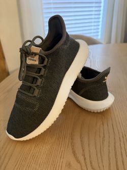 Adidas De Mujer Size 6 1/2. 20