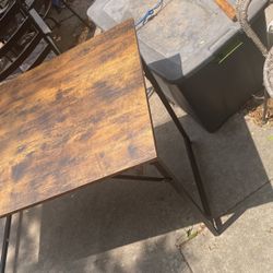 Brown Lightweight Sturdy Desk 