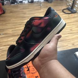 NIKE DUNK LOW GRAFITTI PINK 