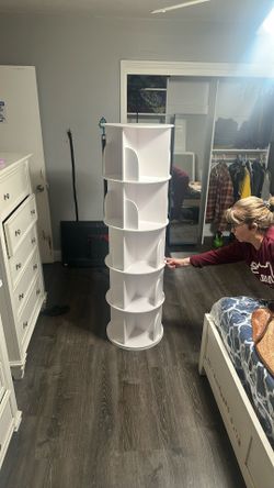 Spinning Book Shelf