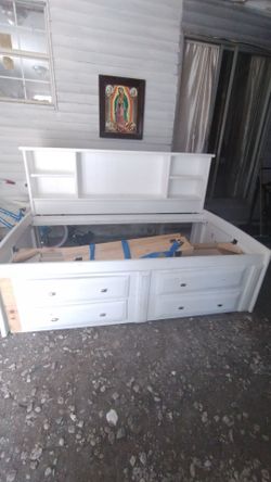 Twin bed