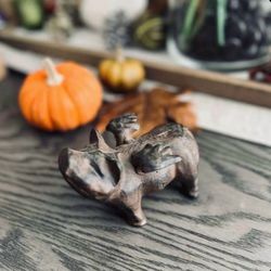 🐷 Vintage Cast Iron Flying Pig Figurine Rustic