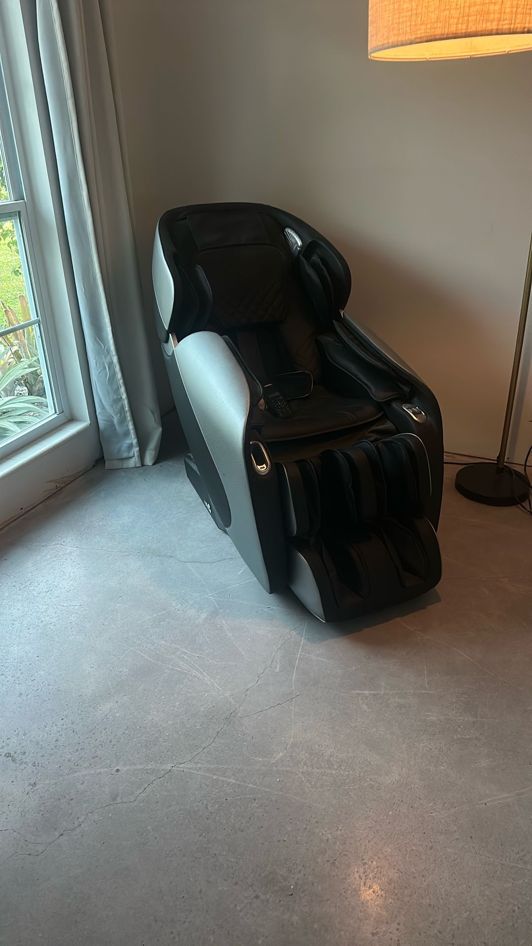 Relaxe Massage Chair 