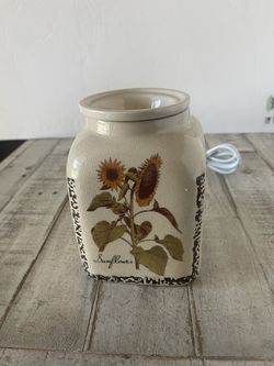 Scentsy Rustic Sunflower Warmer Full Size Glazed 6" Tall Americana