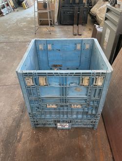 Collapsible Bulk Container
