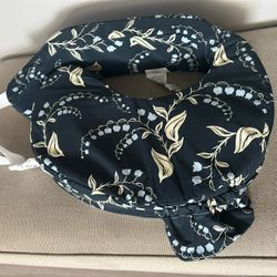 Nursing pillow