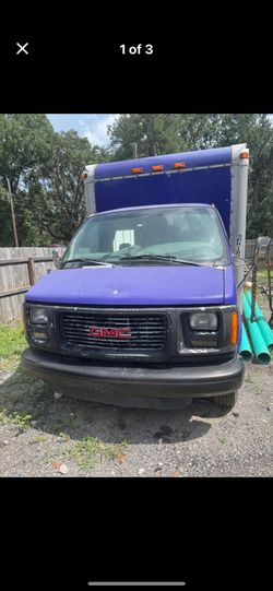 2005 Box Truck Starts Title In Hand 12ft Box $ 600 Cash