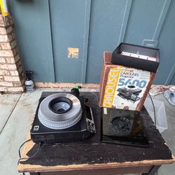 Kodak 5600 Carousel Slide Projector Complete WORKS