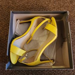 APT. 9 Yellow Stiletto Heels