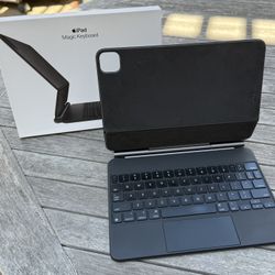 iPad Magic Keyboard 11-inch