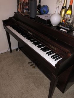 Baldwin Upright Piano