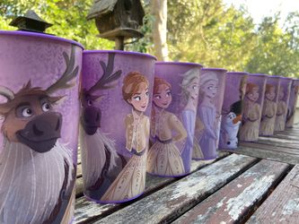 9 Disney frozen plastic cups