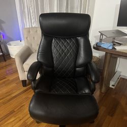 Gaming chair