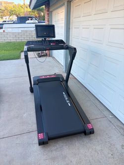 Sole F85 Treadmill w/ Touchscreen – 2026 NEW OPEN BOX