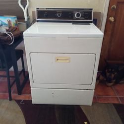 Kitchen Aid Extra Capacity Dryer 👍