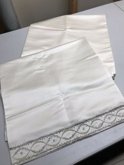 Bridal shawl perfect condition dark ivory