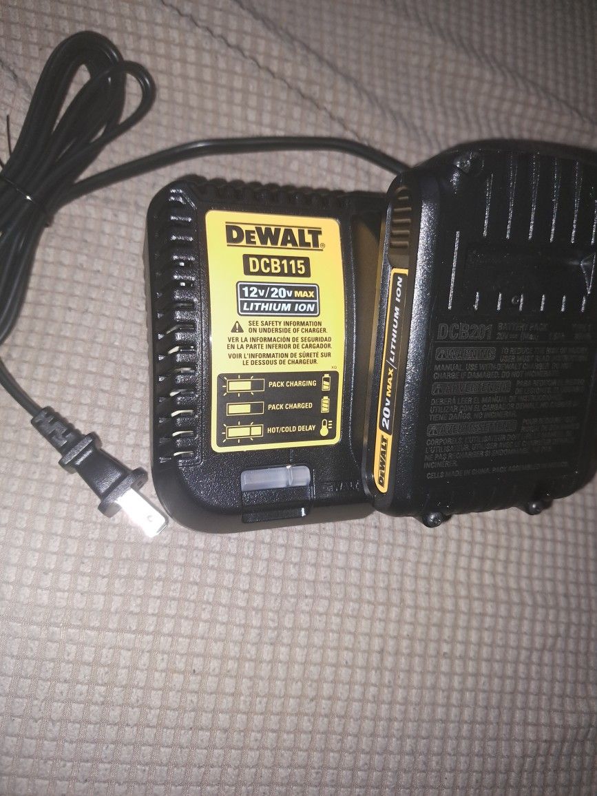 20v Dewalt Cargador Y Bateria De 1.5ah