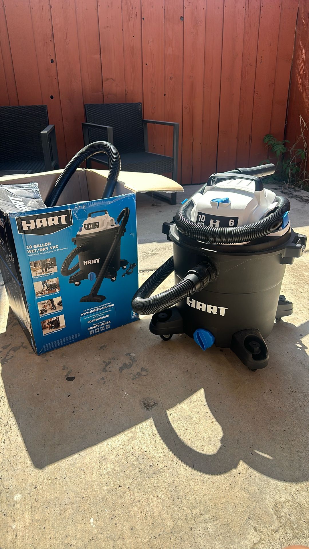 Car Vacuum -Hart 10 Gallon Wet/dry Vac