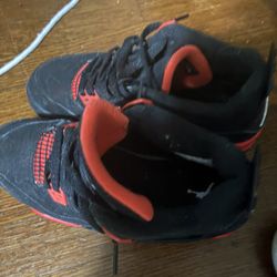 Jordan 4 Red Thunders