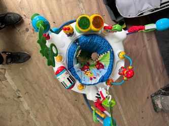 Free baby bouncer and baby seat