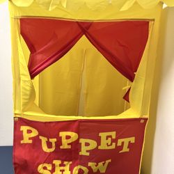 Kids Puppet Booth