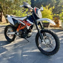 2016 KTM 690R 