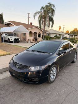 Black Honda Civic Coupe 2010