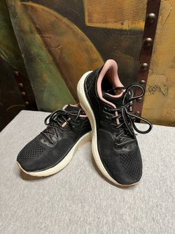 Saucony Hurricane 23 Black Pink Athletic Gym Daily Road Running Shoe Womens 9.5