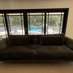 Rh Couch 