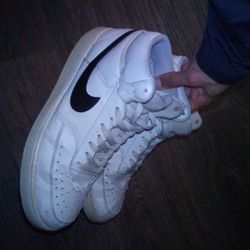 Shoes Nikes