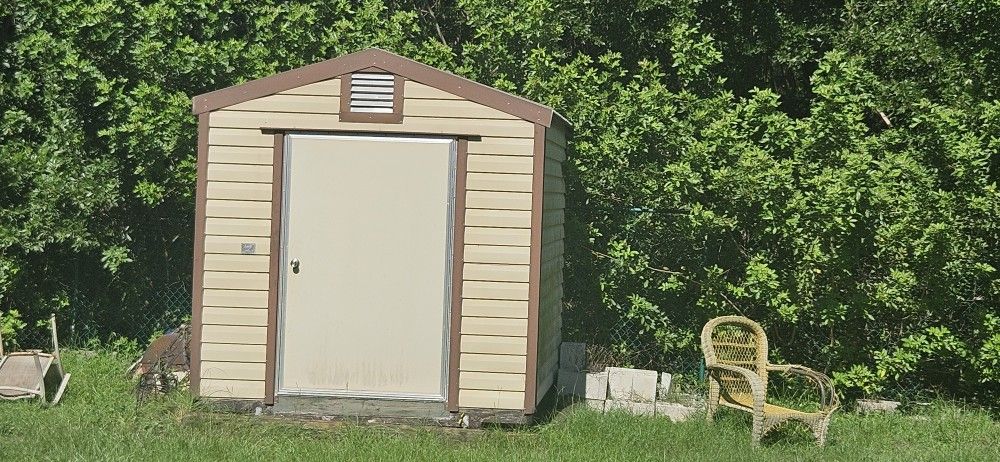 Shed 8x10