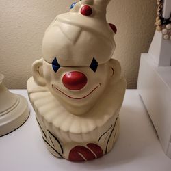 clown cookie jar