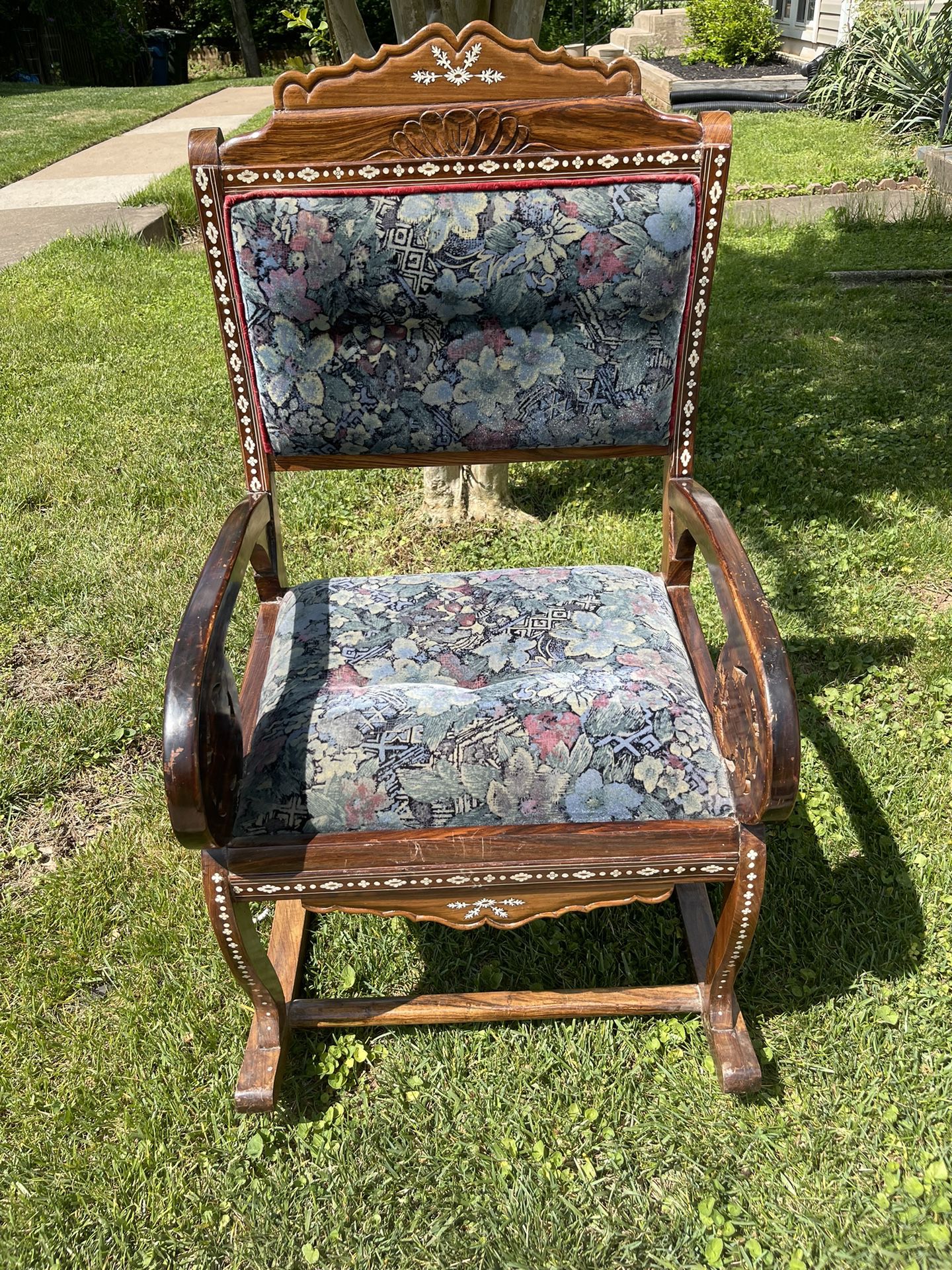Beautiful Hand Carved Victorian Rocking Chair