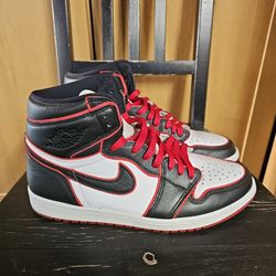 Jordan 1 Bloodline