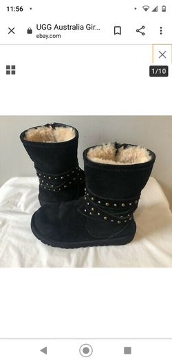 Cute !! UGG boots sz 6