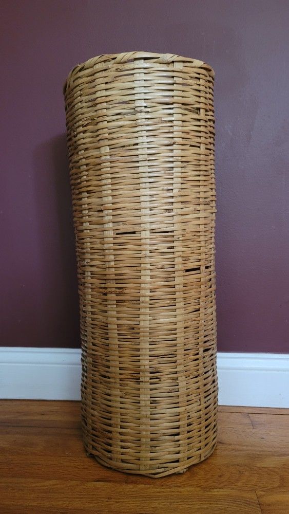 2'HIGH 10"ROUND Rattan Umbrella Stand Rack Wicker Basket Holder for Storage Walking Stick Cane, Office,Living Room Decoration