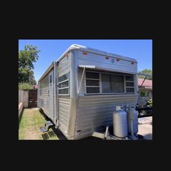 Vintage 78’ Spartan Camper Trailer 33ft