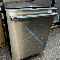 Thermador Stainless Steel 24” Built In Smart Dishwasher 