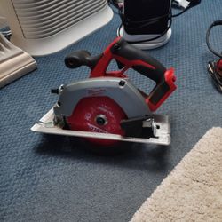 Milwaukee M18 6-1/2" Circular Saw