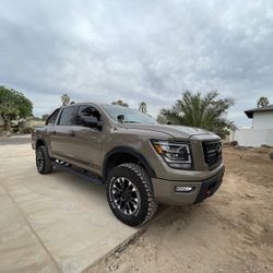 2021 Nissan Titan Pro-4x 