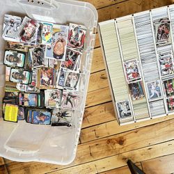 HUGH SPORTS CARD COLLECTION Baseball ⚾️ Football 🏈 Basketball OVER 10 THOUSAND  CARDS