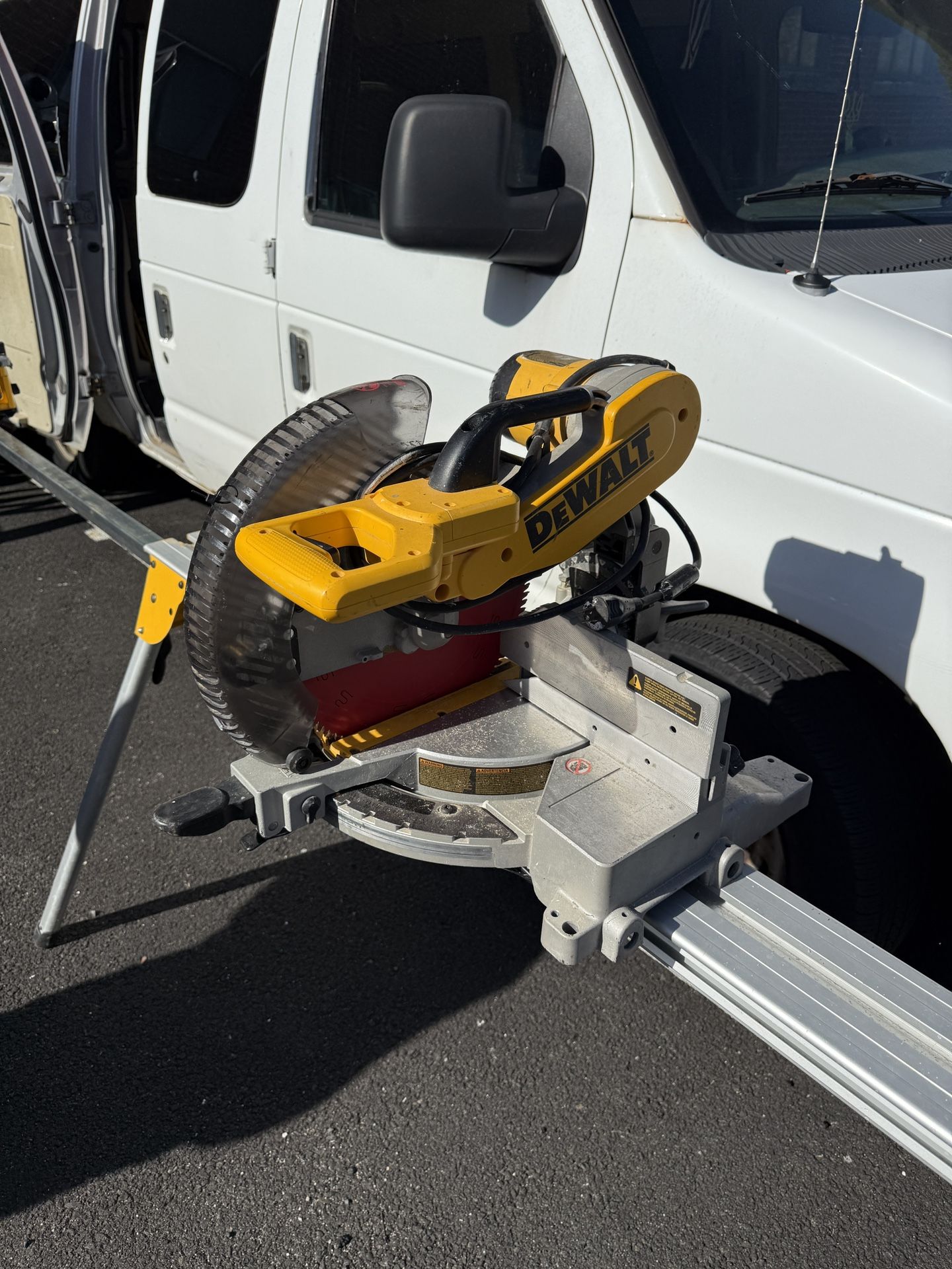 Dewalt Miter Saw With Stand DW716 DWX723